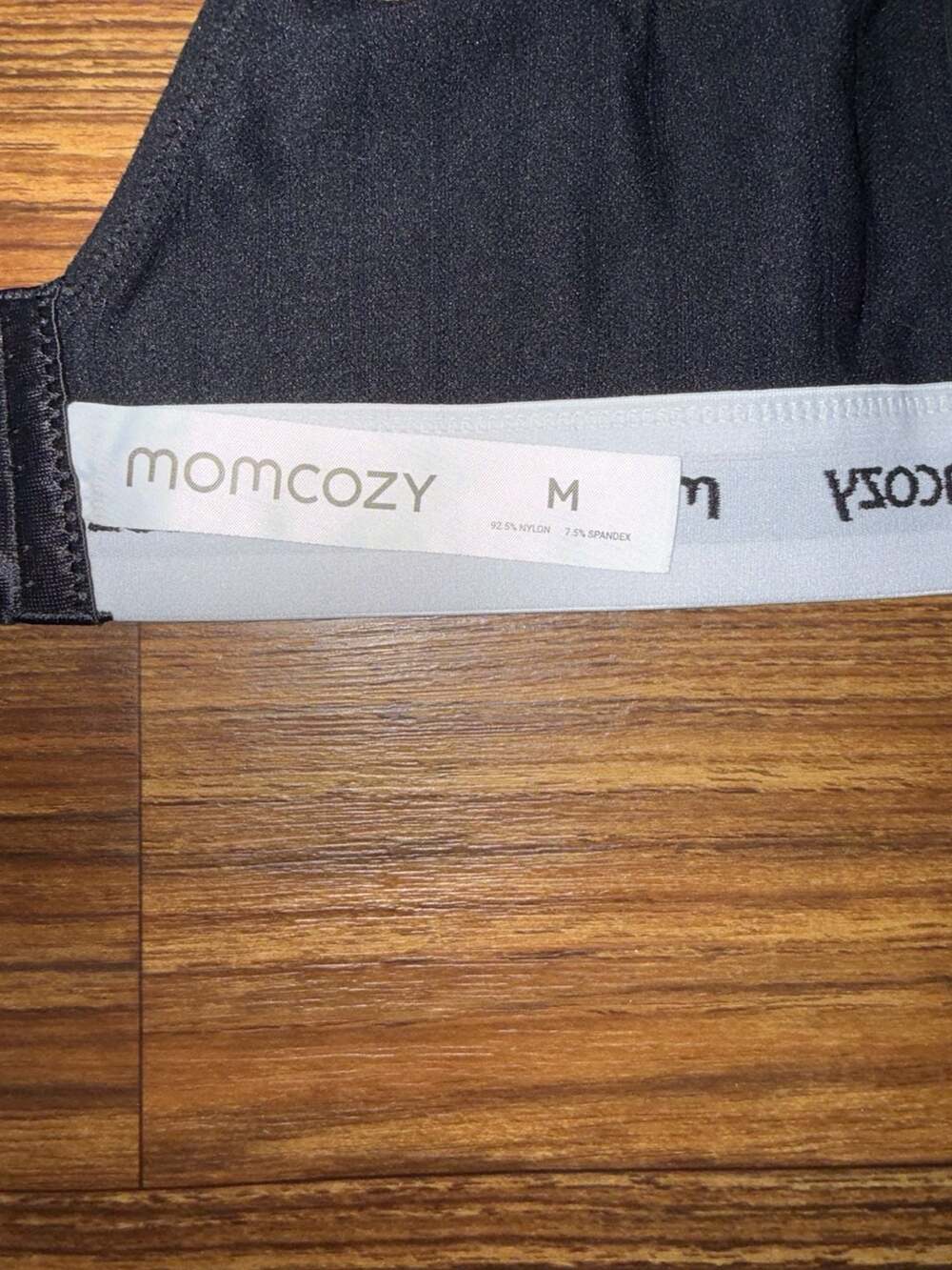 Momcozy Hands-Free Pumping and Nursing Bra with Logo Waistband - Picture 5 of 6